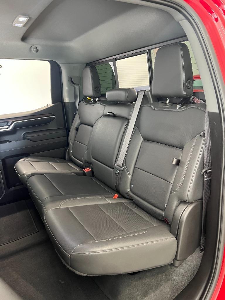 GMC Sierra 1500 SLT Crew Cab 4WD 2023