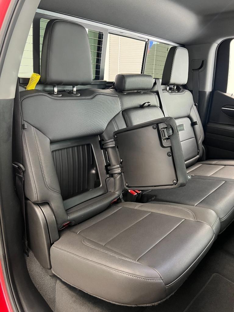 GMC Sierra 1500 SLT Crew Cab 4WD 2023