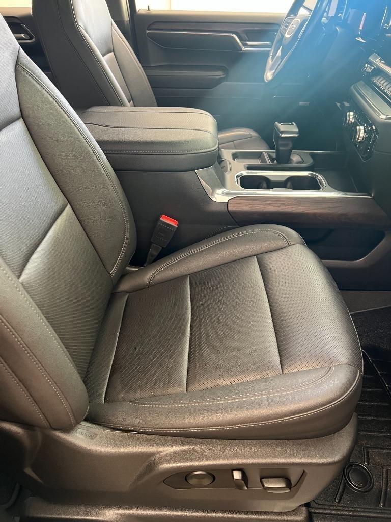 GMC Sierra 1500 SLT Crew Cab 4WD 2023