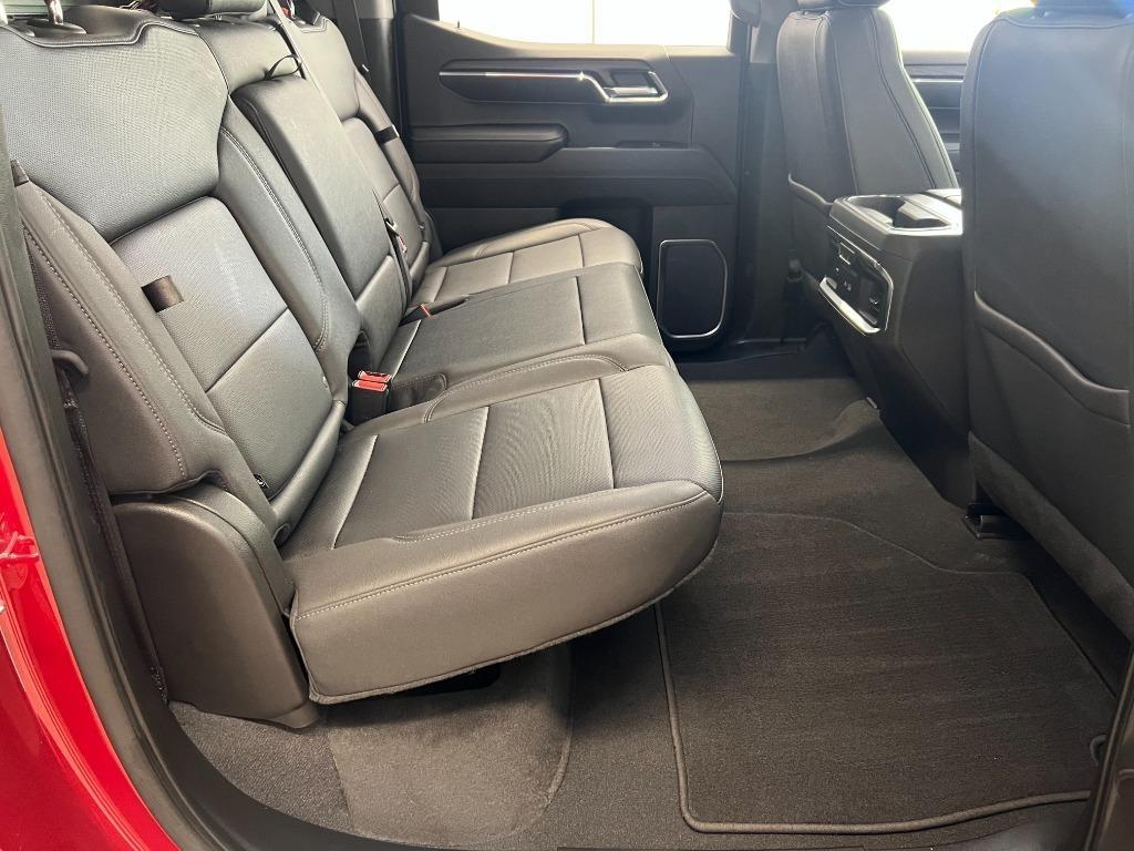 GMC Sierra 1500 SLT Crew Cab 4WD 2023