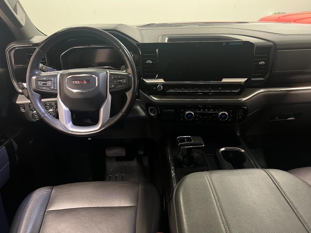 GMC Sierra 1500 SLT Crew Cab 4WD 2023