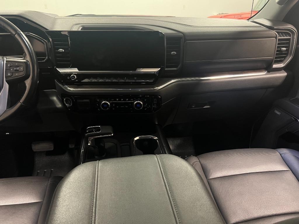 GMC Sierra 1500 SLT Crew Cab 4WD 2023