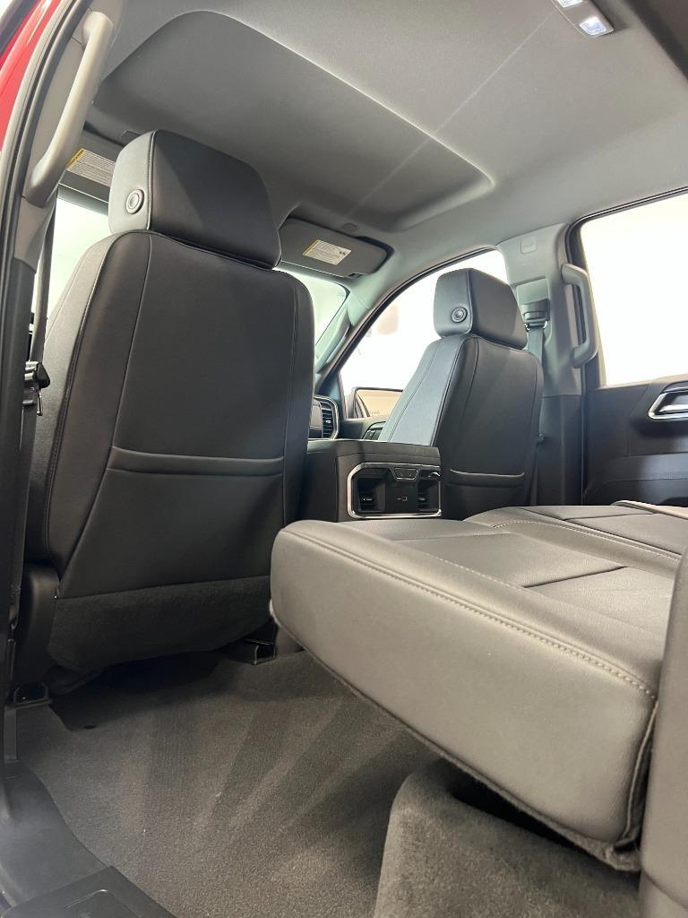 GMC Sierra 1500 SLT Crew Cab 4WD 2023