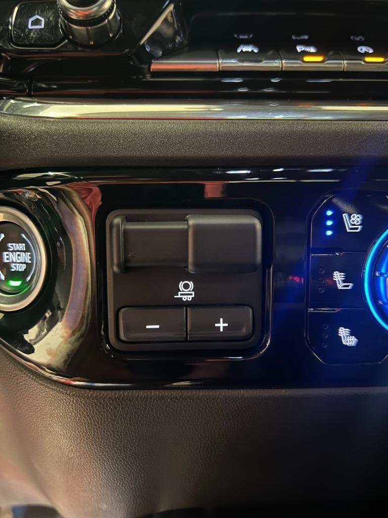 GMC Sierra 1500 SLT Crew Cab 4WD 2023