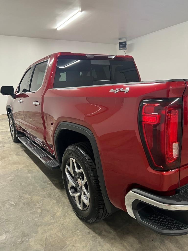 GMC Sierra 1500 SLT Crew Cab 4WD 2023