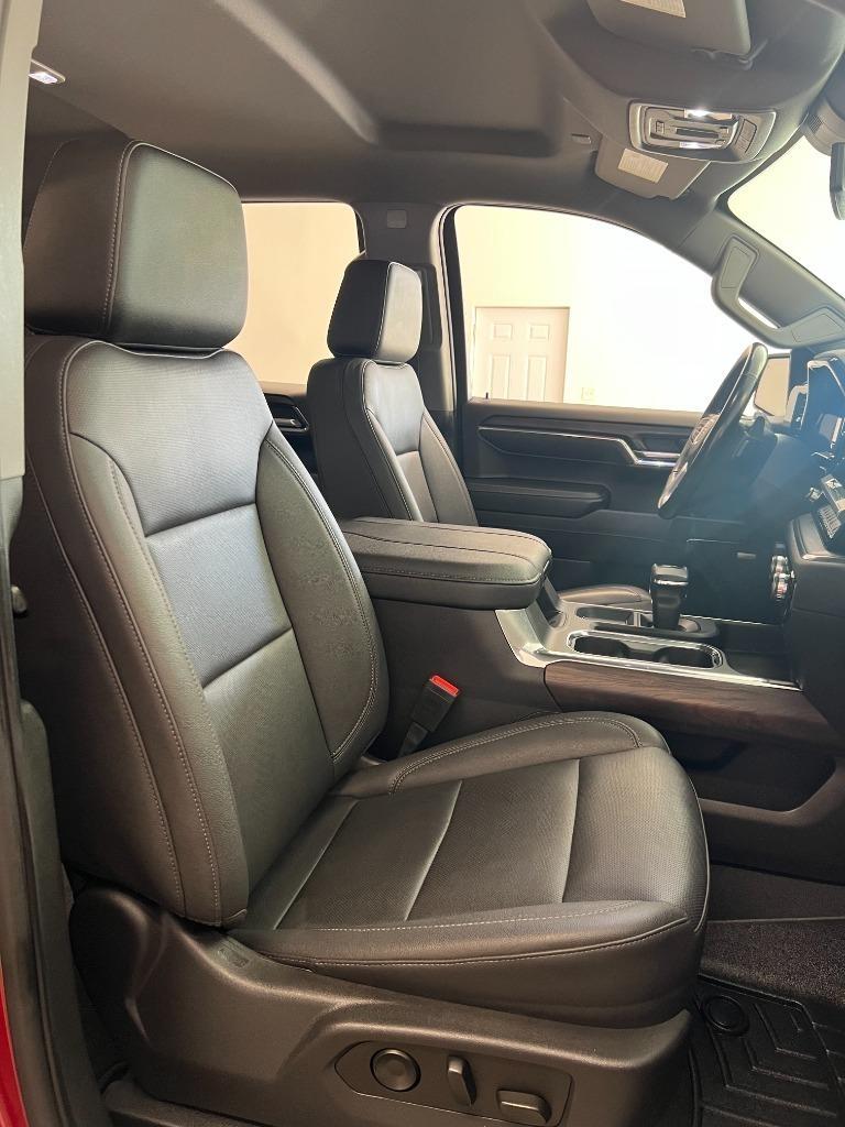 GMC Sierra 1500 SLT Crew Cab 4WD 2023