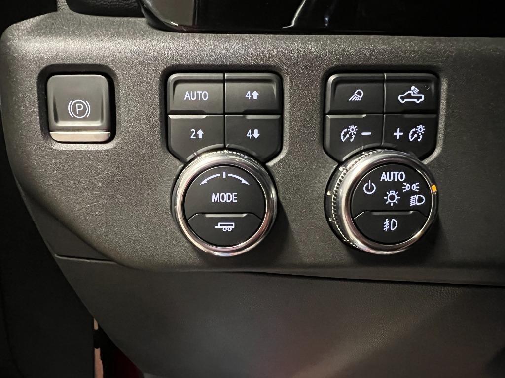 GMC Sierra 1500 SLT Crew Cab 4WD 2023