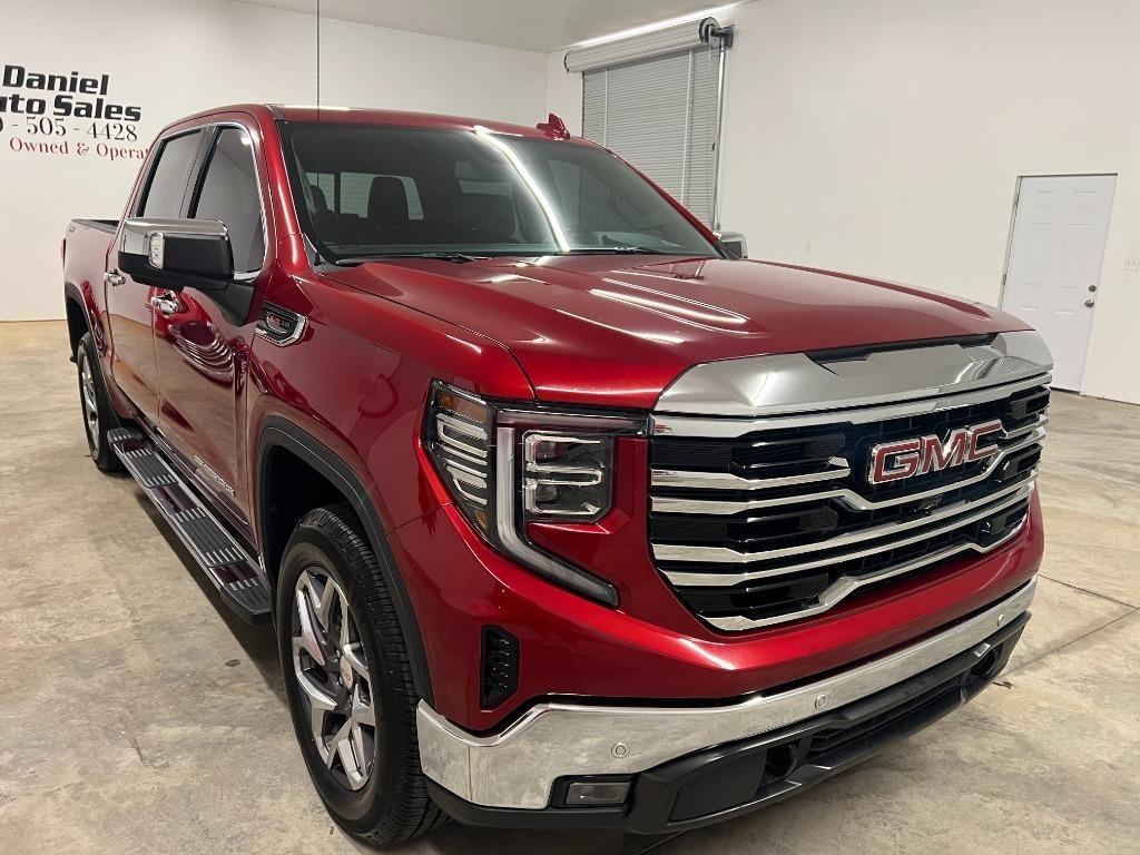 GMC Sierra 1500 SLT Crew Cab 4WD 2023