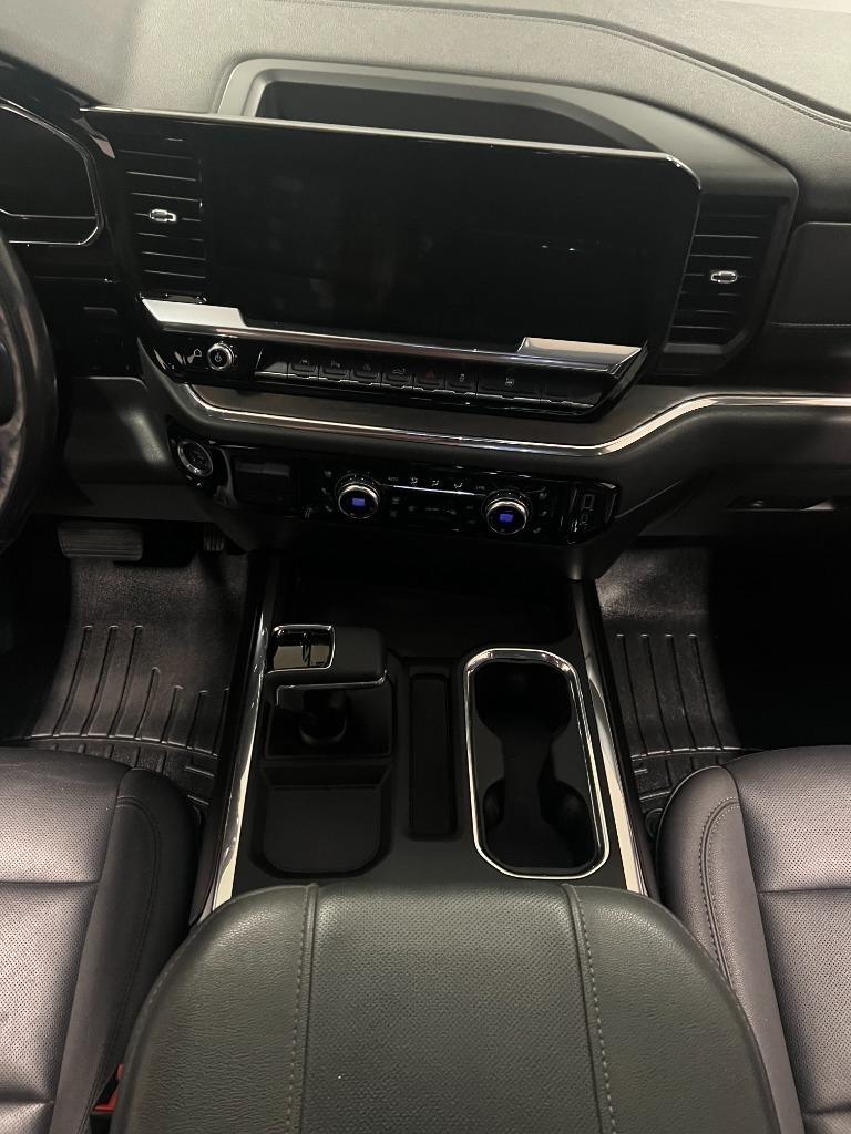 GMC Sierra 1500 SLT Crew Cab 4WD 2023