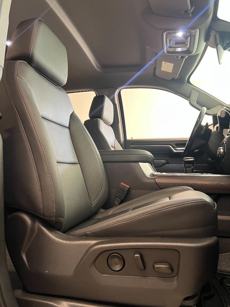 GMC Sierra 1500 SLT Crew Cab 4WD 2023