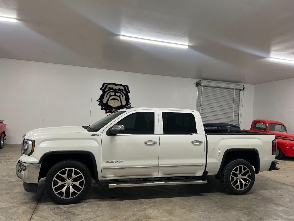 GMC Sierra 1500 SLT Crew Cab Long Box 4WD 2017