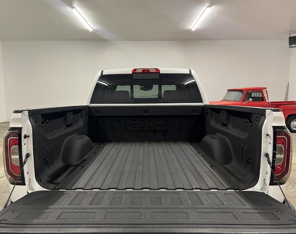 GMC Sierra 1500 SLT Crew Cab Long Box 4WD 2017