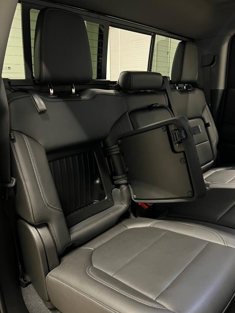 Chevrolet Silverado 1500 LTZ Crew Cab 2WD 2019