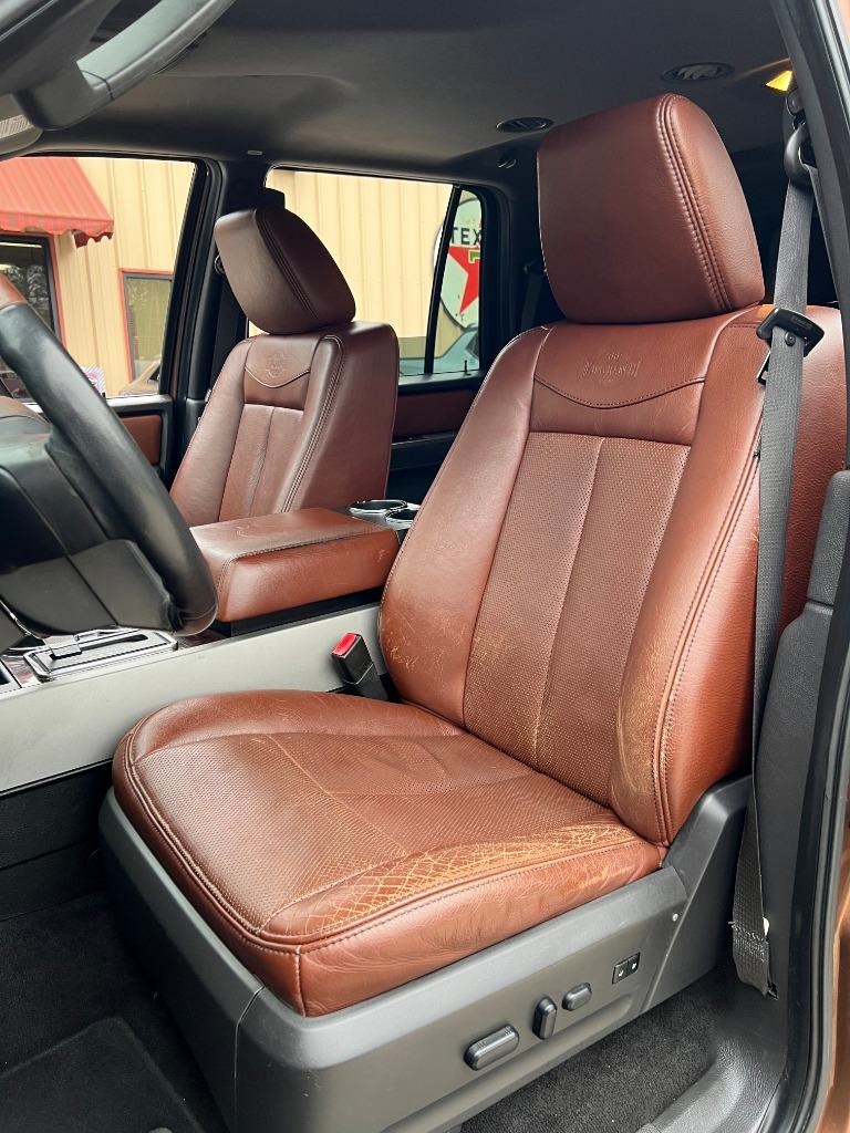 Ford Expedition King Ranch 4WD 2011