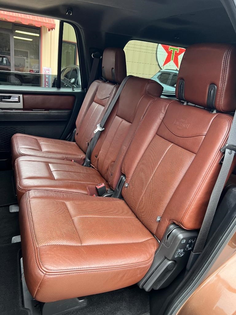 Ford Expedition King Ranch 4WD 2011