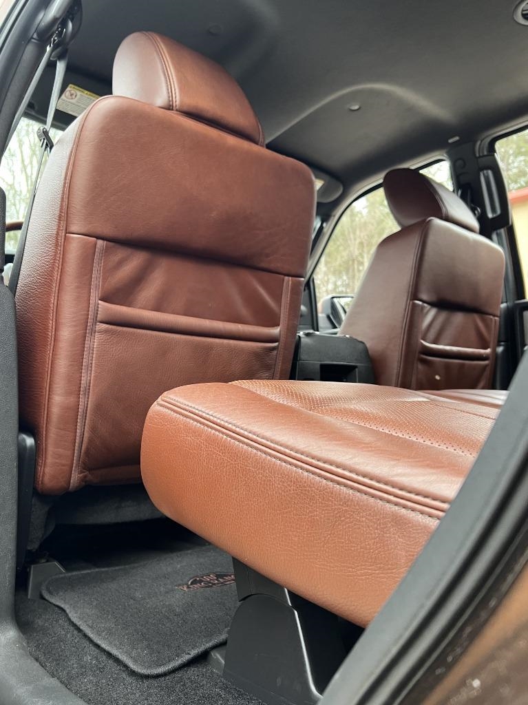 Ford Expedition King Ranch 4WD 2011