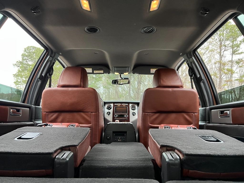 Ford Expedition King Ranch 4WD 2011