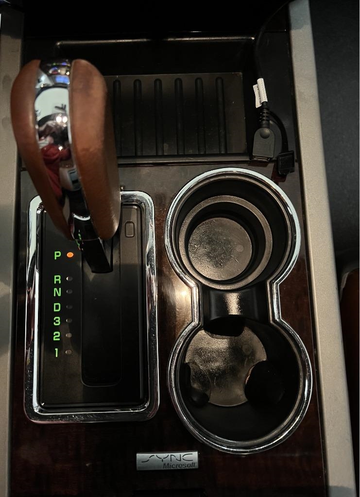 Ford Expedition King Ranch 4WD 2011