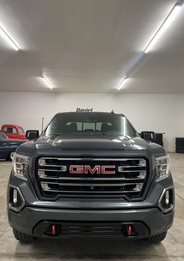 GMC Sierra 1500 AT4 Crew Cab Long Box 4WD 2019