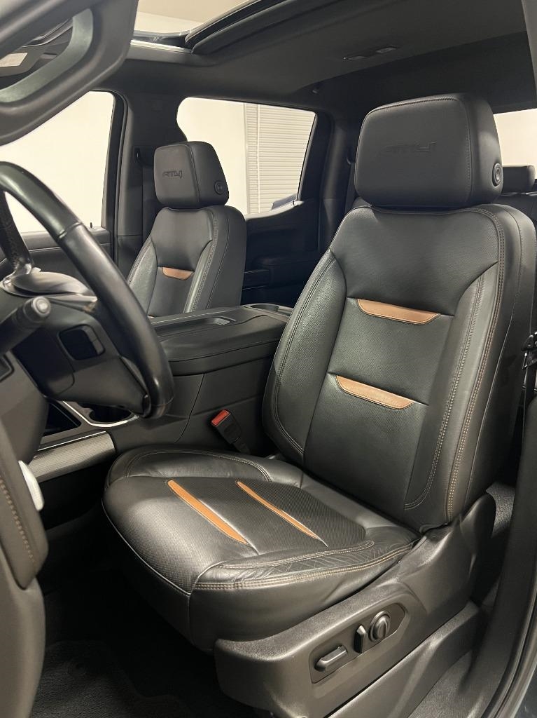 GMC Sierra 1500 AT4 Crew Cab Long Box 4WD 2019