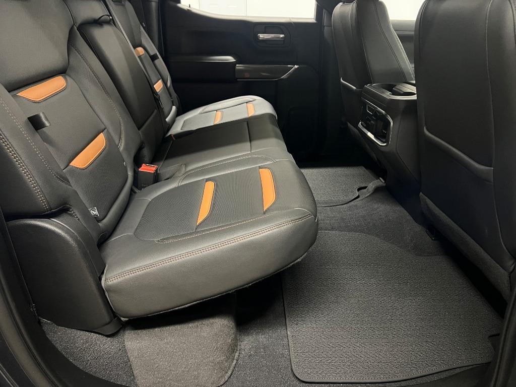 GMC Sierra 1500 AT4 Crew Cab Long Box 4WD 2019