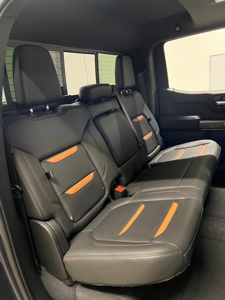 GMC Sierra 1500 AT4 Crew Cab Long Box 4WD 2019