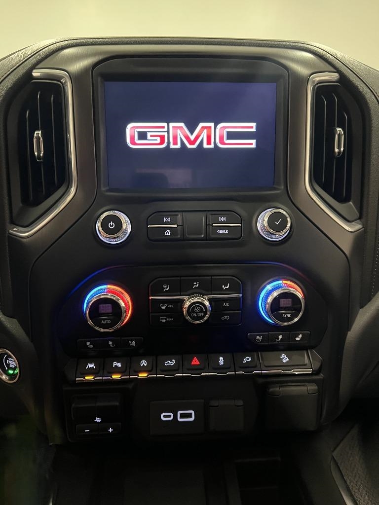 GMC Sierra 1500 AT4 Crew Cab Long Box 4WD 2019