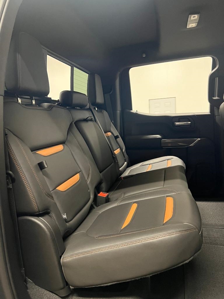 GMC Sierra 1500 AT4 Crew Cab Long Box 4WD 2019