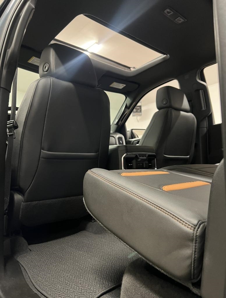 GMC Sierra 1500 AT4 Crew Cab Long Box 4WD 2019