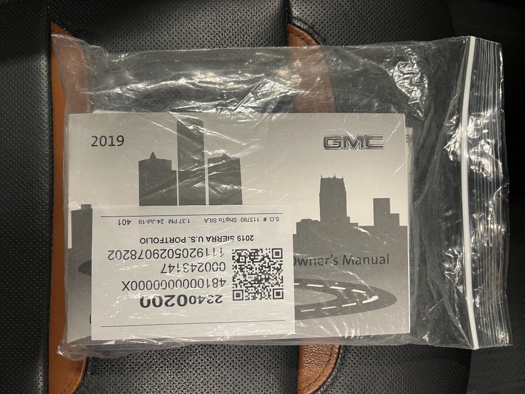 GMC Sierra 1500 AT4 Crew Cab Long Box 4WD 2019