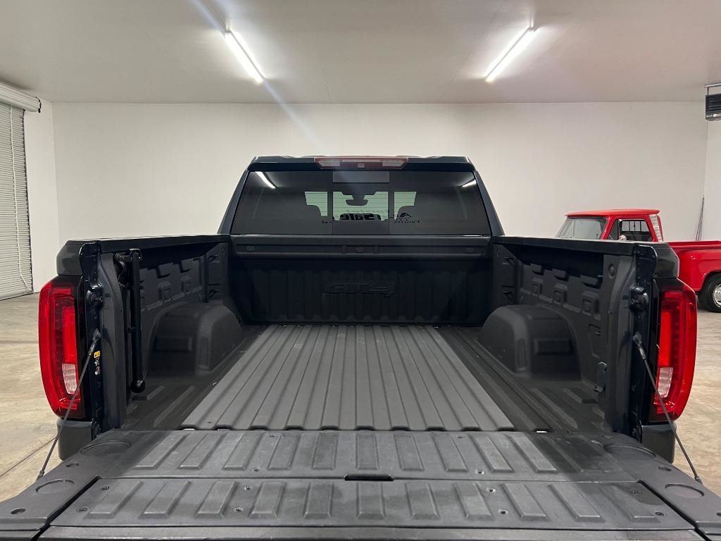 GMC Sierra 1500 AT4 Crew Cab Long Box 4WD 2019