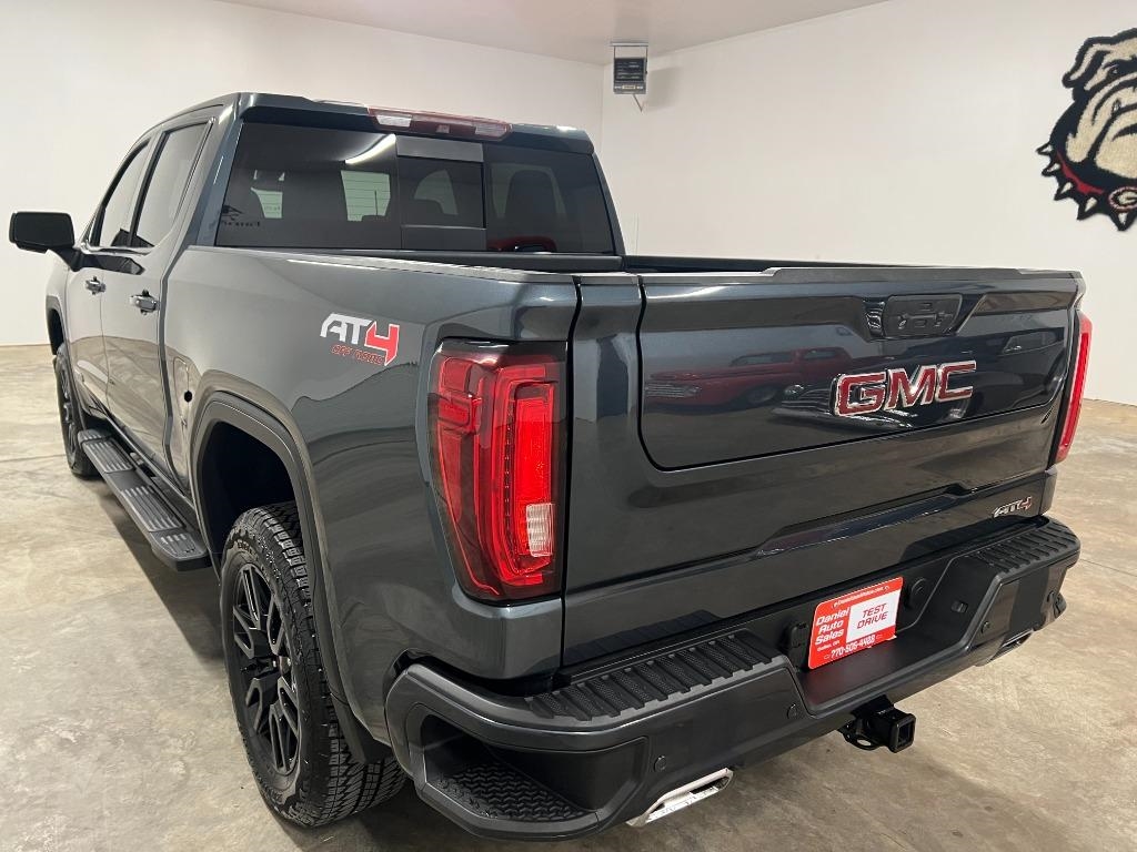 GMC Sierra 1500 AT4 Crew Cab Long Box 4WD 2019