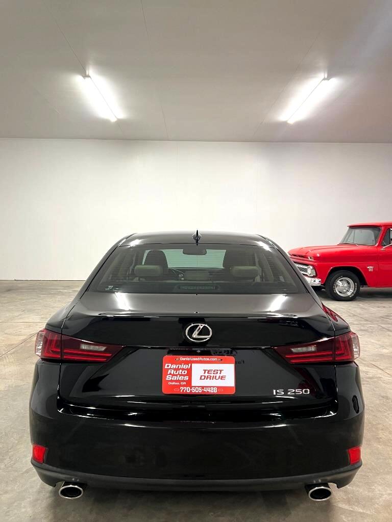 Lexus IS 250 RWD 2015
