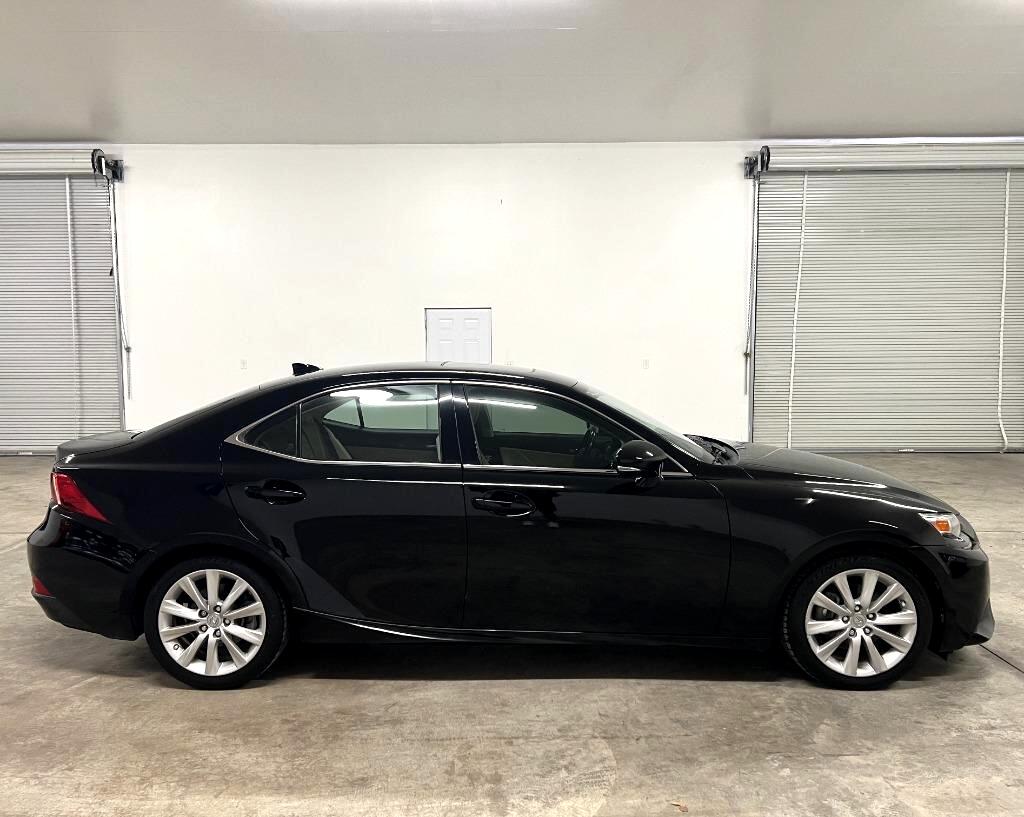 Lexus IS 250 RWD 2015