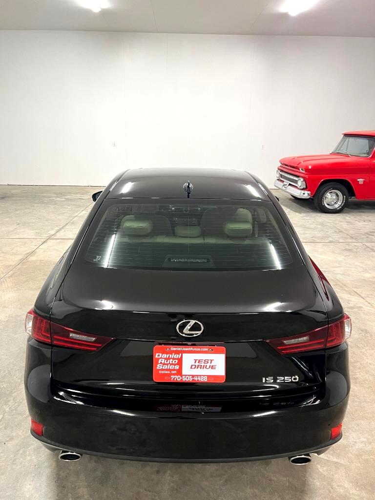 Lexus IS 250 RWD 2015