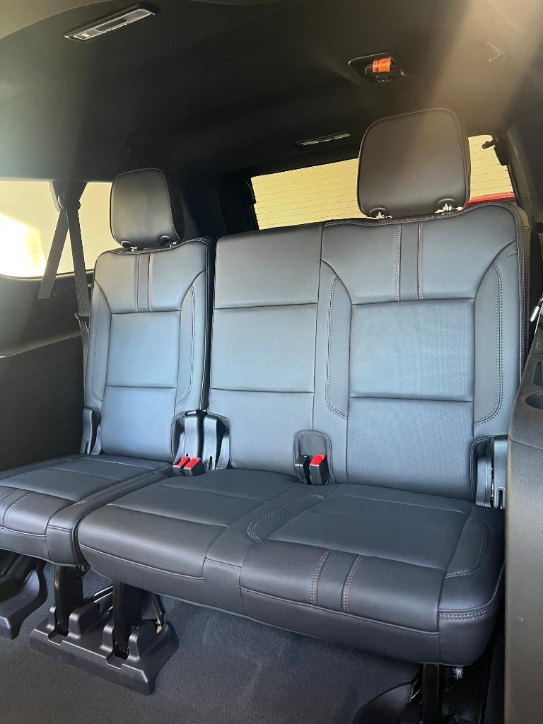 Chevrolet Suburban RST 2021