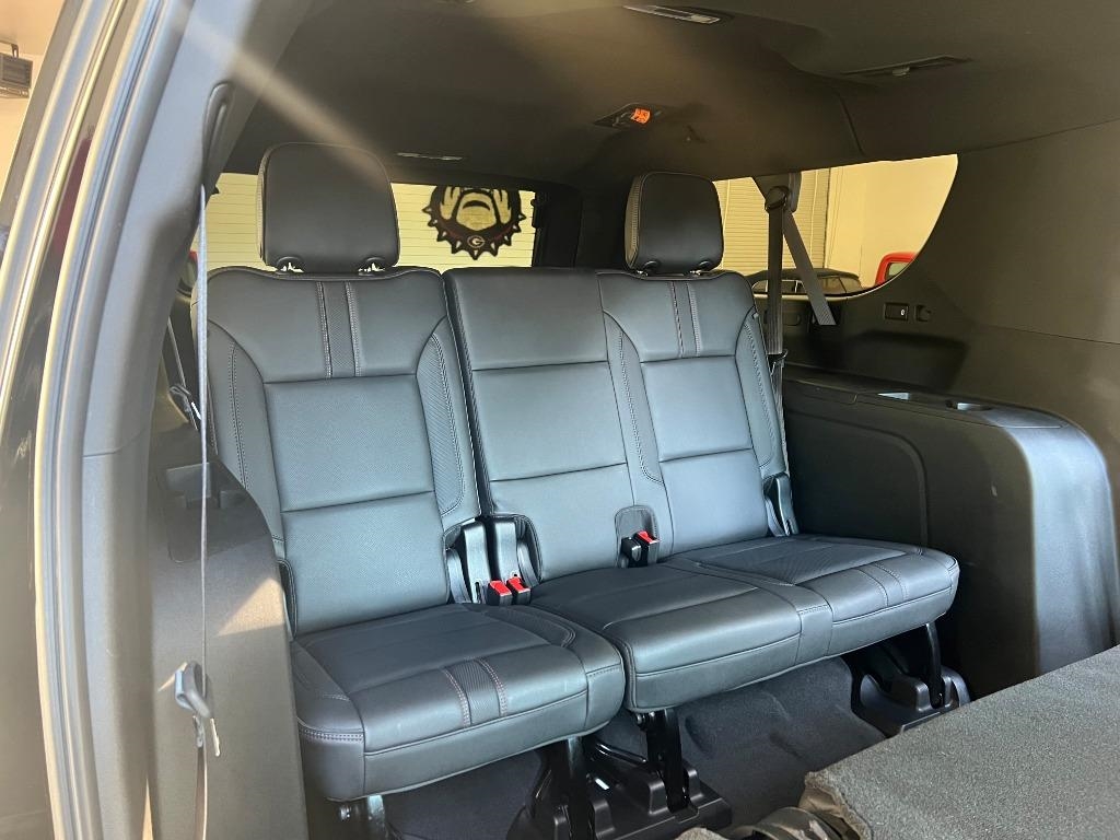 Chevrolet Suburban RST 2021