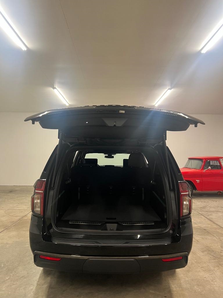 Chevrolet Suburban RST 2021