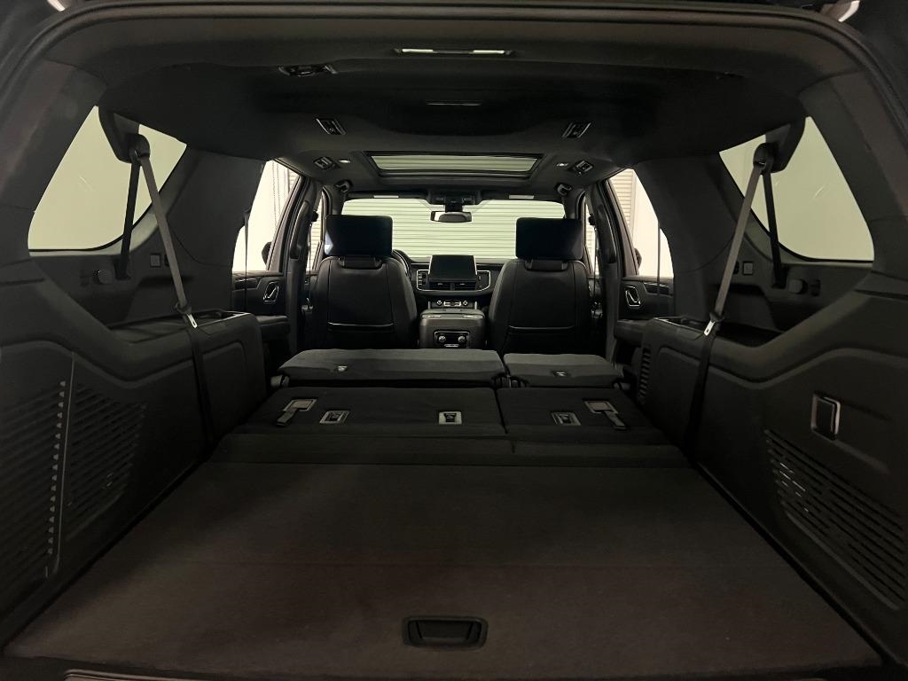 Chevrolet Suburban RST 2021