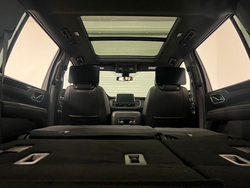 Chevrolet Suburban RST 2021