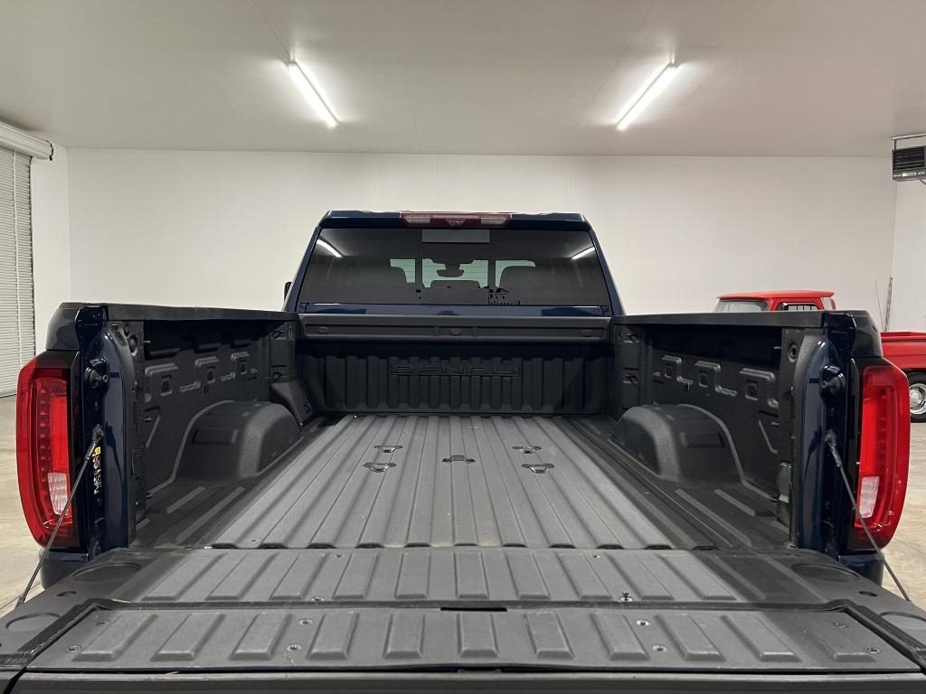 GMC Sierra 2500HD Denali Crew Cab 4WD SB 2022