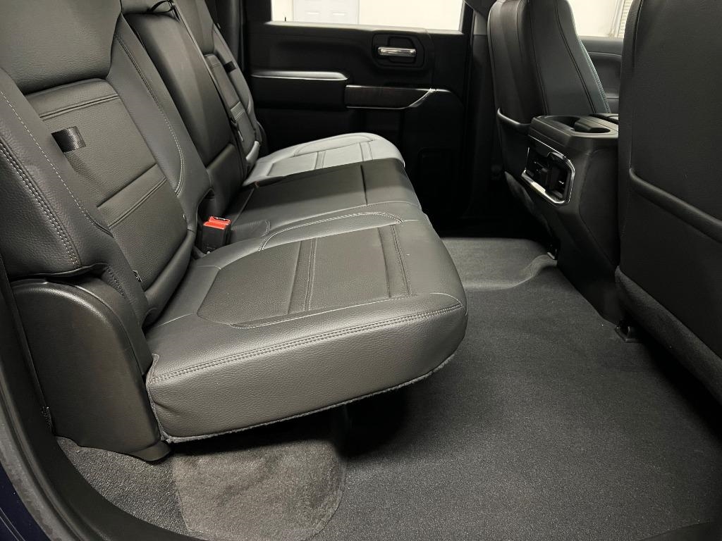 GMC Sierra 2500HD Denali Crew Cab 4WD SB 2022