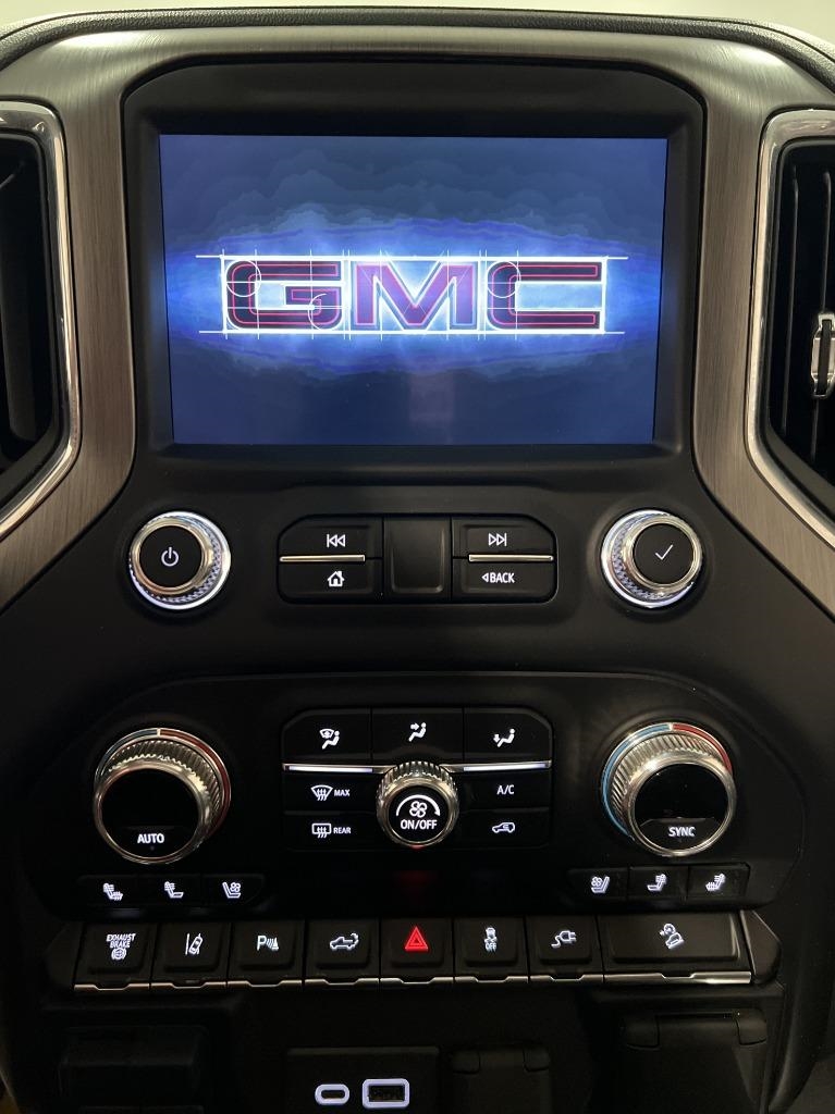 GMC Sierra 2500HD Denali Crew Cab 4WD SB 2022