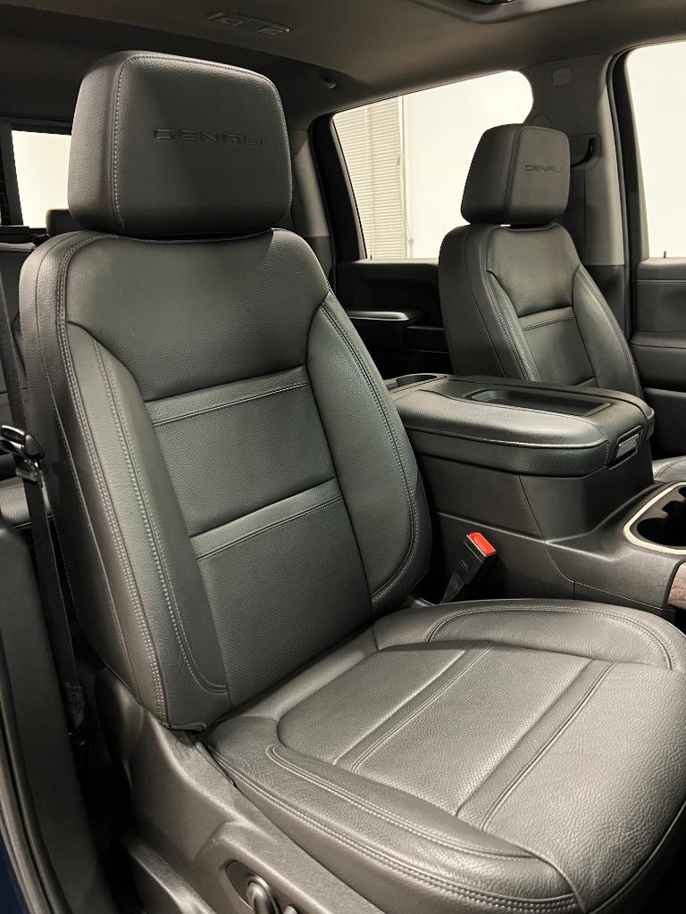 GMC Sierra 2500HD Denali Crew Cab 4WD SB 2022