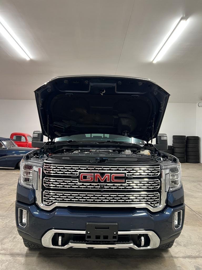GMC Sierra 2500HD Denali Crew Cab 4WD SB 2022