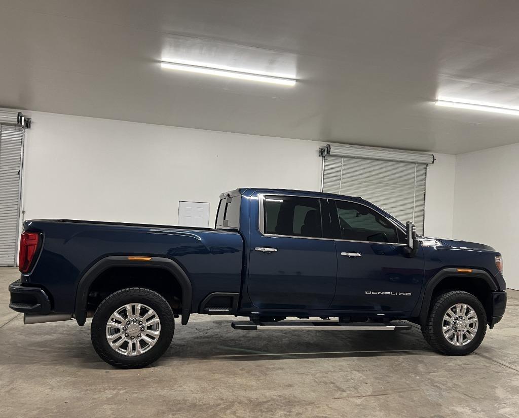 GMC Sierra 2500HD Denali Crew Cab 4WD SB 2022