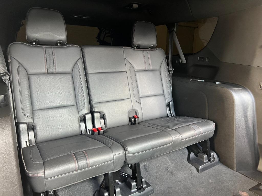 Chevrolet Suburban RST 2021