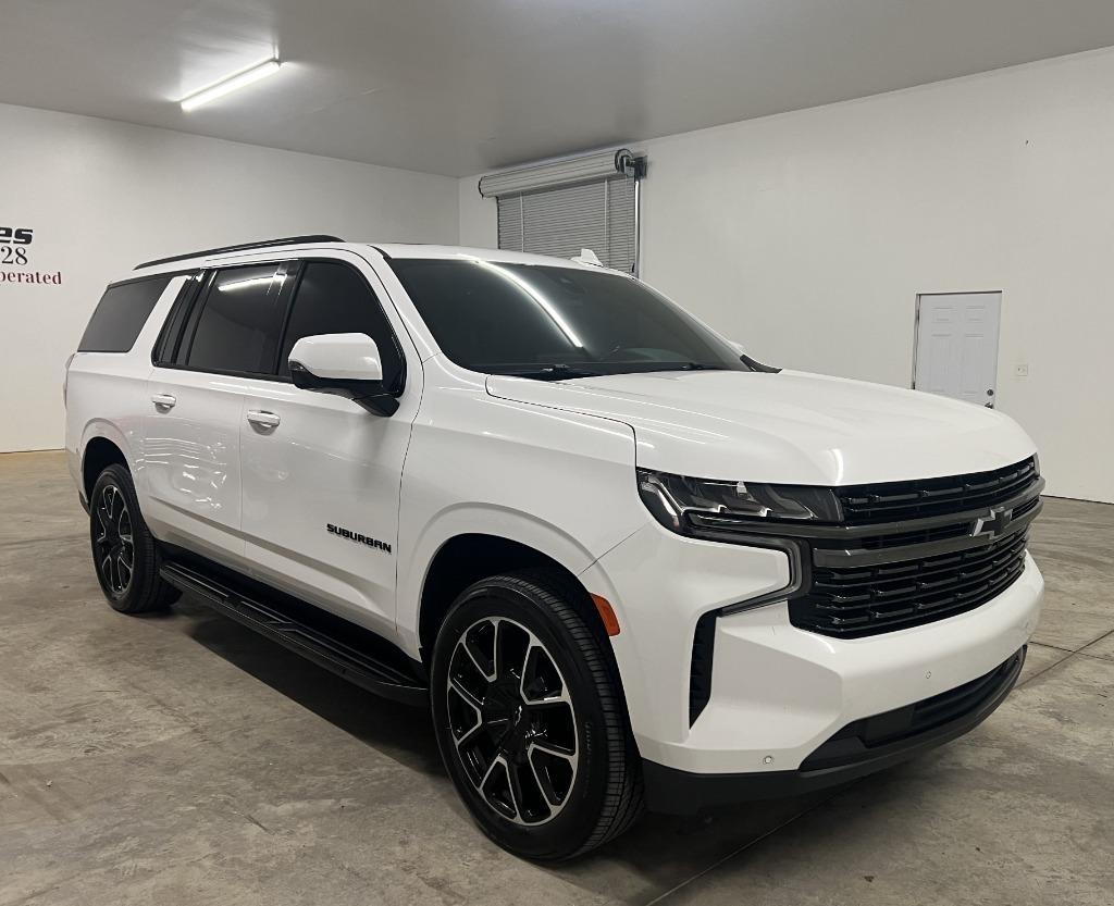 Chevrolet Suburban RST 2021