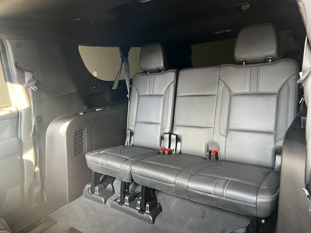 Chevrolet Suburban RST 2021