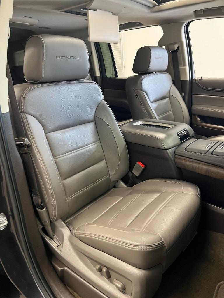 GMC Yukon XL Denali 4WD 2018